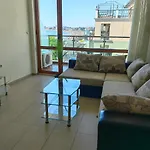 Beachfront By Marty's Apartment *