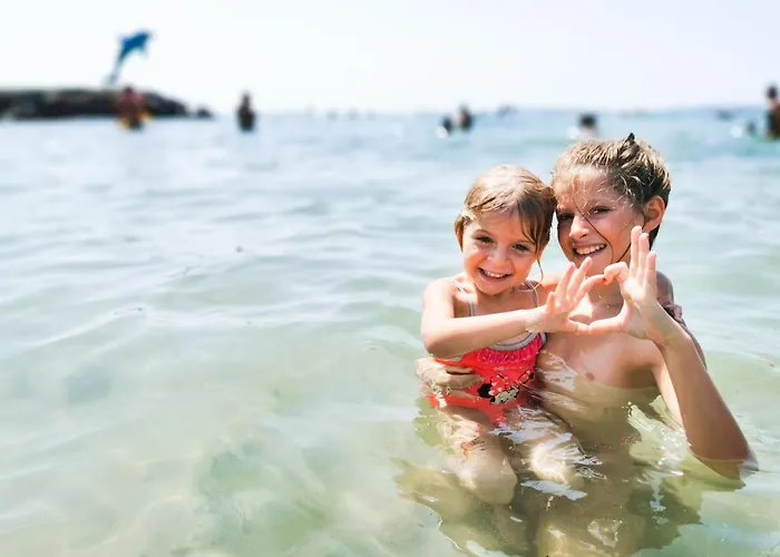 Beachfront By Marty's Appartamento Sunny Beach